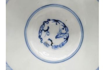 江戸期　成化年製　古伊万里　染付　微塵唐草　松竹梅文　深い趣きがあるそば猪口5客セット(蕎麦猪口、湯呑み、湯のみ、和食器)(R-082756)