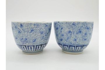 江戸期　成化年製　古伊万里　染付　微塵唐草　松竹梅文　深い趣きがあるそば猪口5客セット(蕎麦猪口、湯呑み、湯のみ、和食器)(R-082756)