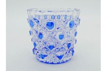 須田秀石　瑠璃被籠目紋　切立盃/伝統工芸　太武朗　江戸切子　色被せ　グラス　繊細な輝きに見惚れる切子2点セット(青、桜、硝子、杯、酒器、共箱付)(R-082758)