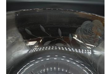 当時物　大正〜昭和初期　切子　花　淑やかな佇まいのガラスボウル(バラ、薔薇、硝子、深皿、深鉢)(R-082763)
