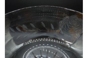 当時物　大正〜昭和初期　切子　花　淑やかな佇まいのガラスボウル(バラ、薔薇、硝子、深皿、深鉢)(R-082763)