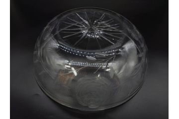 当時物　大正〜昭和初期　切子　花　淑やかな佇まいのガラスボウル(バラ、薔薇、硝子、深皿、深鉢)(R-082763)
