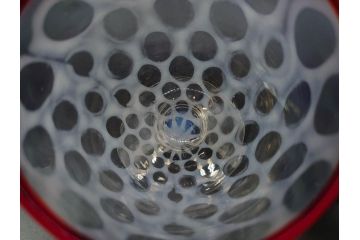 当時物　大正〜昭和初期　棗型(なつめ形)　乳白水玉　可愛らしい印象の赤縁氷コップ2客セット(吹きガラス、硝子、グラス、和ガラス)(R-082764)