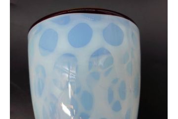 当時物　大正〜昭和初期　棗型(なつめ形)　乳白水玉　可愛らしい印象の赤縁氷コップ2客セット(吹きガラス、硝子、グラス、和ガラス)(R-082764)