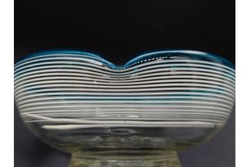 当時物　大正〜昭和初期　椀型　白色糸巻　輪花　優しい風合いを持つ青縁氷コップ2点セット(椀形、小鉢、吹きガラス、アイスクリームカップ、デザート、水色)(R-082765)