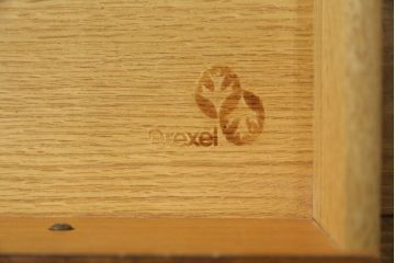 中古　DREXEL HERITAGE(ドレクセルヘリテイジ)　Triune(トライユン)　マホガニー材　上品な佇まいが魅力のサイドボード(サイドチェスト、引き出し、収納棚、米国)(R-082770)