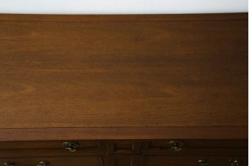 中古　DREXEL HERITAGE(ドレクセルヘリテイジ)　Triune(トライユン)　マホガニー材　上品な佇まいが魅力のサイドボード(サイドチェスト、引き出し、収納棚、米国)(R-082770)