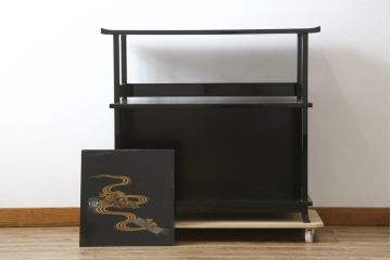 和製ビンテージ　輪島塗り　花筏蒔絵入りの美しい飾り棚(茶棚、収納棚、戸棚、サイドボード、ヴィンテージ)(定価推定約150万円)(R-082772)