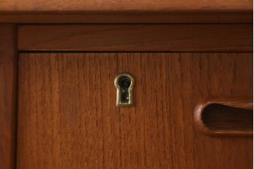 デンマークビンテージ　チーク材　すっきりとしたデザインが素敵な両面使いのパートナーデスク(両袖机、作業台、ワークテーブル、ワークデスク、在宅ワーク、在宅用、北欧、ヴィンテージ)(R-082773)