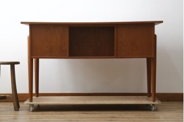 デンマークビンテージ　チーク材　すっきりとしたデザインが素敵な両面使いのパートナーデスク(両袖机、作業台、ワークテーブル、ワークデスク、在宅ワーク、在宅用、北欧、ヴィンテージ)(R-082773)
