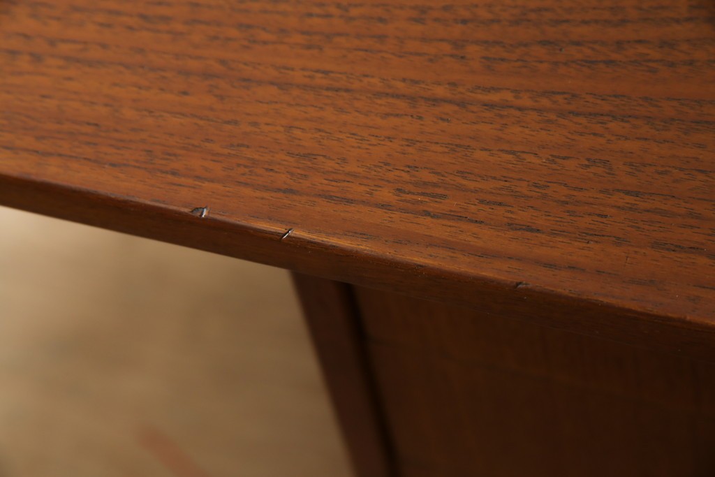 デンマークビンテージ　チーク材　すっきりとしたデザインが素敵な両面使いのパートナーデスク　(R-082773)