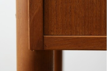 デンマークビンテージ　チーク材　すっきりとしたデザインが素敵な両面使いのパートナーデスク　(R-082773)