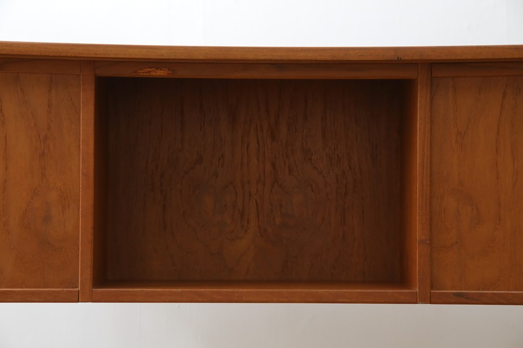 デンマークビンテージ　チーク材　すっきりとしたデザインが素敵な両面使いのパートナーデスク　(R-082773)