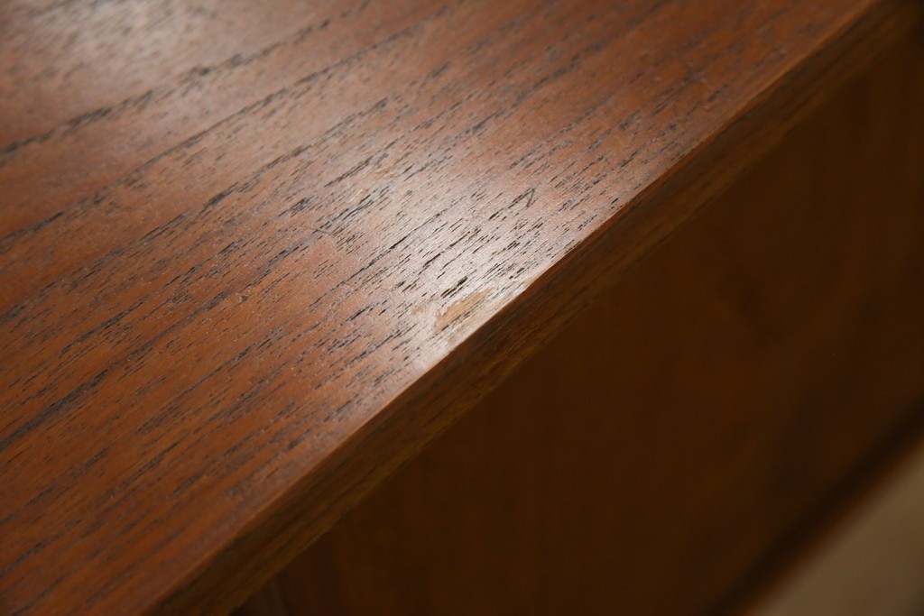 デンマークビンテージ　チーク材　すっきりとしたデザインが素敵な両面使いのパートナーデスク　(R-082773)