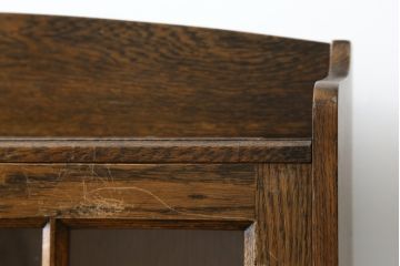 イギリスアンティーク　オーク材　彫刻入りのシンプルなブックケース(本棚、本箱、書棚、戸棚、収納棚、英国)(R-082774)