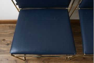 中古　Cassina Simon(カッシーナ シモン)　TULU(ツル)　高濱 和秀(Kazuhide Takahama)　ゴールドフレーム　本革(レザー)　すっきりと洗練されたデザインのスタッキングチェア2脚セット(ダイニングチェア、会議用チェア、オフィスチェア、椅子、イス、バラ売り可能)(定価2脚で約68万円)(R-082775)