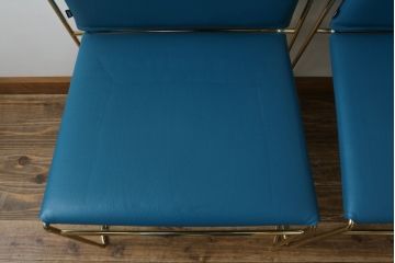 中古　Cassina Simon(カッシーナ シモン)　TULU(ツル)　高濱 和秀(Kazuhide Takahama)　ゴールドフレーム　本革(レザー)　すっきりと洗練されたデザインのスタッキングチェア2脚セット(ダイニングチェア、会議用チェア、オフィスチェア、椅子、イス、バラ売り可能)(定価2脚で約68万円)(R-082776)