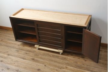 中古　美品　松本民芸家具　和モダンな雰囲気を醸し出す舞良型ローボード(サイドボード、テレビ台、テレビボード、リビングボード、収納棚、戸棚)(R-082778)