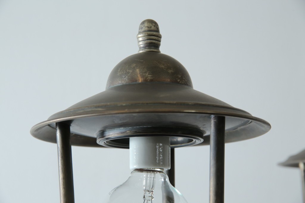 ビンテージ　高級品!!　真鍮(しんちゅう)製　ガス灯型の上品なデザインが素敵なフロアスタンドライト(ハイポールライト、照明、店舗什器、ヴィンテージ)(R-082781)