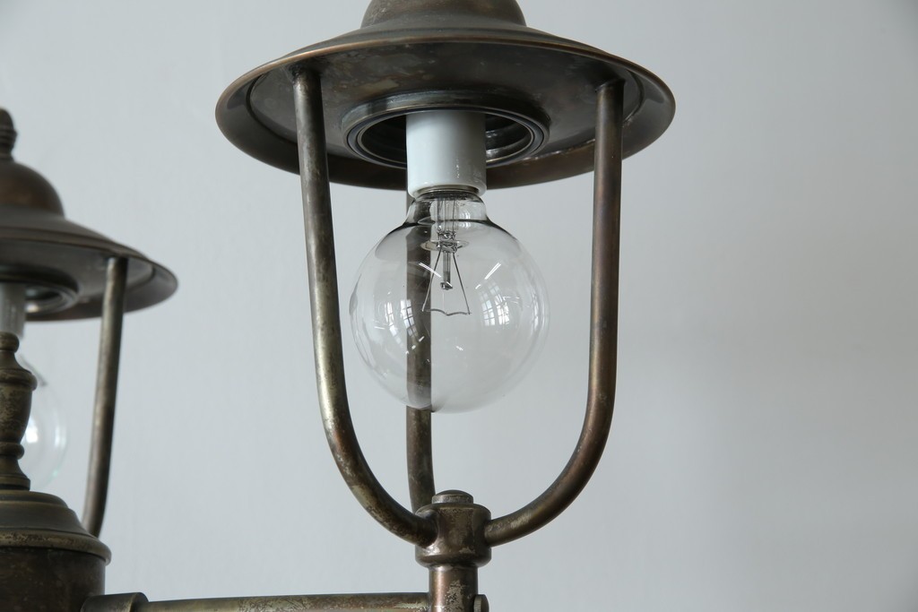 ビンテージ　高級品!!　真鍮(しんちゅう)製　ガス灯型の上品なデザインが素敵なフロアスタンドライト(ハイポールライト、照明、店舗什器、ヴィンテージ)(R-082781)