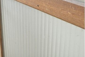 ビンテージ建具　昭和レトロな雰囲気漂う両開きガラスドア1枚(ガラス戸、木製扉、ヴィンテージ)(R-082783)