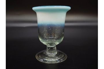 当時物　大正〜昭和初期　棗型(なつめ形)　乳白ぼかし　青縁　清涼感を感じる氷コップ2客セット(ベル型?、水色、吹きガラス、硝子、グラス、和ガラス)(R-082784)