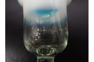 当時物　大正〜昭和初期　棗型(なつめ形)　乳白ぼかし　青縁　清涼感を感じる氷コップ2客セット(ベル型?、水色、吹きガラス、硝子、グラス、和ガラス)(R-082784)