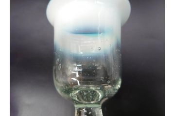 当時物　大正〜昭和初期　棗型(なつめ形)　乳白ぼかし　青縁　清涼感を感じる氷コップ2客セット(ベル型?、水色、吹きガラス、硝子、グラス、和ガラス)(R-082784)