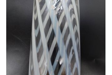 当時物　大正〜昭和初期　ガラス　乳白色捻り線　水差し　洗練されたデザインが魅力のピッチャー(硝子瓶、白線、ビーカー、和ガラス)(R-082787)