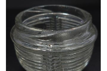 当時物　大正〜昭和初期　プレスガラス　切子　エレガントな雰囲気を醸し出す蓋付きガラス瓶4点セット(ビン、硝子、和ガラス、小物入れ、ジャム入れ、キャニスター、ディスプレイ)(R-082788)