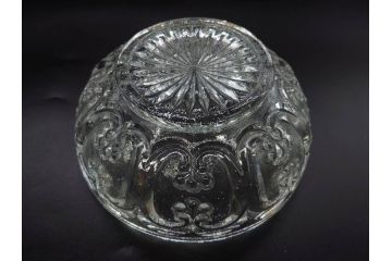 当時物　大正〜昭和初期　プレスガラス　気品あるお部屋を演出する蓋付きガラス瓶4点セット(ビン、硝子、和ガラス、小物入れ、キャンディーポット、キャニスター、ディスプレイ)(R-082789)