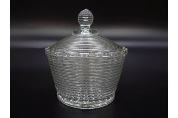 当時物　大正〜昭和初期　プレスガラス　気品あるお部屋を演出する蓋付きガラス瓶4点セット(ビン、硝子、和ガラス、小物入れ、キャンディーポット、キャニスター、ディスプレイ)(R-082789)