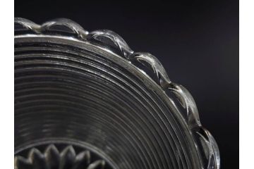 当時物　大正〜昭和初期　プレスガラス　気品あるお部屋を演出する蓋付きガラス瓶4点セット(ビン、硝子、和ガラス、小物入れ、キャンディーポット、キャニスター、ディスプレイ)(R-082789)