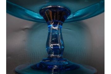 当時物　大正〜昭和初期　吹きガラス　海のような澄んだ青色に惹かれるコンポート(フルーツボウル、果物入れ、デザートディッシュ、タッツア、硝子、和ガラス)(R-082790)