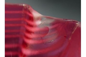 当時物　大正〜昭和初期　フリル　金赤地に乳白掻き揚げ　波打つようなデザインが優雅に彩るガラス皿(かきあげ、中皿、深皿、和ガラス、硝子)(R-082791)