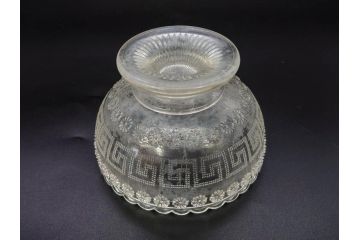 当時物　大正〜昭和初期　プレスガラス　水色　優美な装飾が目を引くキャンディポット2点セット(蓋物、小物入れ、ボンボン入れ、硝子、和ガラス)(R-082792)
