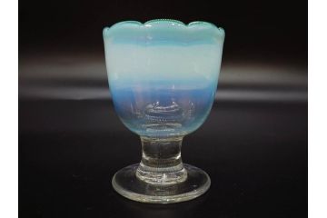当時物　大正〜昭和初期　棗型(なつめ形)　緑縁　輪花　乳白ぼかし　柔らかく温かみを感じる氷コップ2客セット(吹きガラス、硝子、グラス、和ガラス)(R-082793)