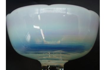 当時物　大正〜昭和初期　椀型　乳白ぼかし　乳白水玉　輪花　赤縁　柔らかい雰囲気を醸し出す氷コップ2点セット(吹きガラス、硝子、グラス、和ガラス)(R-082795)