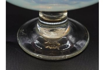 当時物　大正〜昭和初期　椀型　乳白ぼかし　乳白水玉　輪花　赤縁　柔らかい雰囲気を醸し出す氷コップ2点セット(吹きガラス、硝子、グラス、和ガラス)(R-082795)