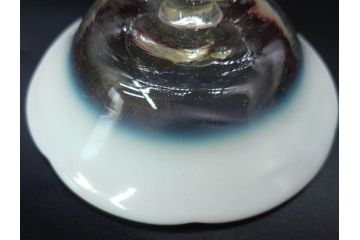 当時物　大正〜昭和初期　乳白ぼかし　赤縁　青縁　輪花　鮮やかな縁の色合いが印象的な氷コップ2点セット(グラス、水色、吹きガラス、硝子、和ガラス)(R-082796)
