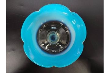 当時物　大正〜昭和初期　乳白ぼかし　赤縁　青縁　輪花　鮮やかな縁の色合いが印象的な氷コップ2点セット(グラス、水色、吹きガラス、硝子、和ガラス)(R-082796)