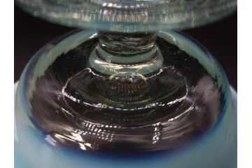 当時物　大正〜昭和初期　乳白ぼかし　赤縁　青縁　輪花　鮮やかな縁の色合いが印象的な氷コップ2点セット(グラス、水色、吹きガラス、硝子、和ガラス)(R-082796)