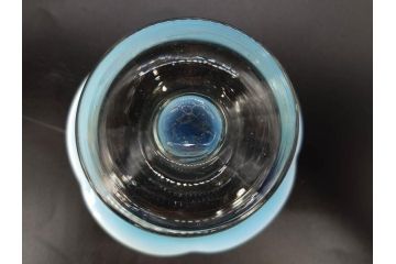 当時物　大正〜昭和初期　乳白ぼかし　赤縁　青縁　輪花　鮮やかな縁の色合いが印象的な氷コップ2点セット(グラス、水色、吹きガラス、硝子、和ガラス)(R-082796)