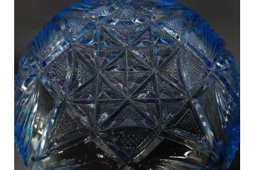 当時物　大正〜昭和初期　プレスガラス　鮮やかな色合いに細やかな装飾が映えるボウル4点セット(深皿、深鉢、ガラス鉢、硝子、和ガラス)(R-082798)