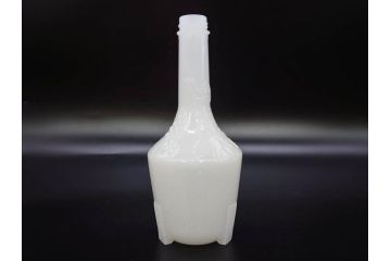 昭和レトロ　乳白　空間に温かみと安らぎを与えてくれるガラス瓶2点セット(ワインボトル、硝子、ビン、花瓶、花入、花生、花器)(R-082799)