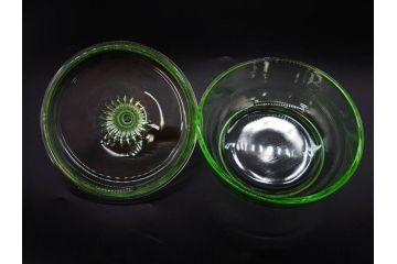 当時物　昭和初期　ウランガラス　プレスガラス　蓋物　お部屋を上品に演出するキャンディポット4点セット(ボンボニエール、硝子、菓子瓶、小物入れ)(R-082800)