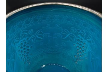 葡萄文様　ガラス　エンボス　鮮やかな色が目を引くアイスペール(ぶどう、ブドウ、あめや瓶、硝子、氷入れ、アイスバスケット、氷おけ、氷桶、アイストング付)(R-082810)