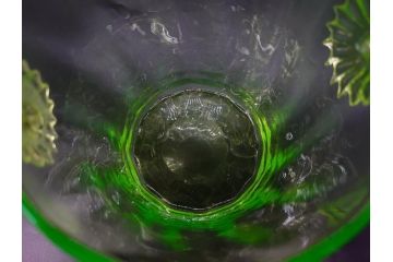 昭和初期　ウランガラス　表面の装飾が美しく際立つアイスペール(硝子、氷入れ、アイスバスケット、氷おけ、氷桶)(R-082812)