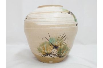 武田敏男　益子焼　松文　高さ 約24cm　匠の美技を感じる花瓶(花生、花入、花器、裏印、共箱付)(R-082817)