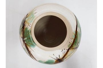 武田敏男　益子焼　松文　高さ 約24cm　匠の美技を感じる花瓶(花生、花入、花器、裏印、共箱付)(R-082817)